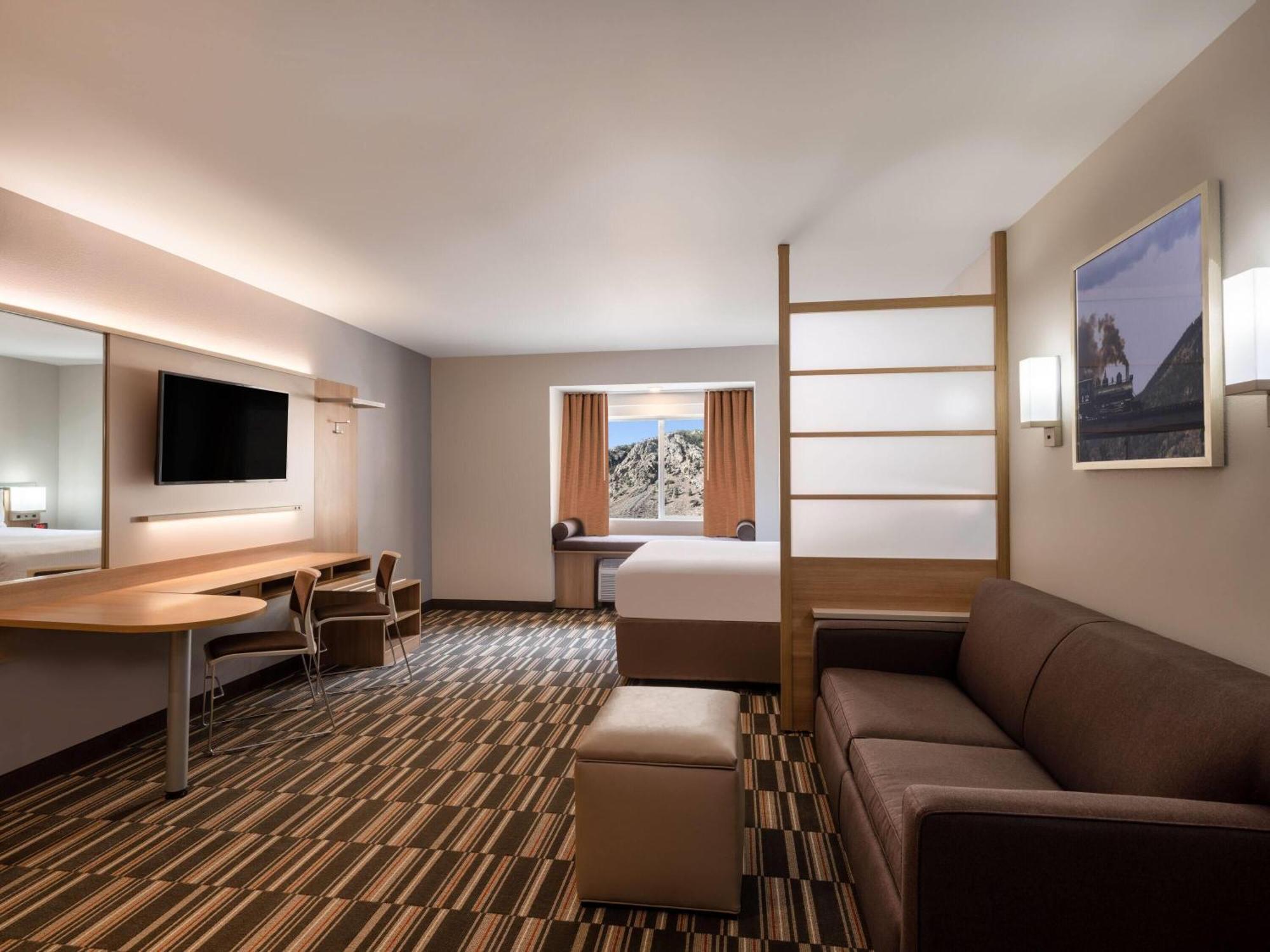 Microtel Inn & Suites By Wyndham Georgetown Lake Exterior photo